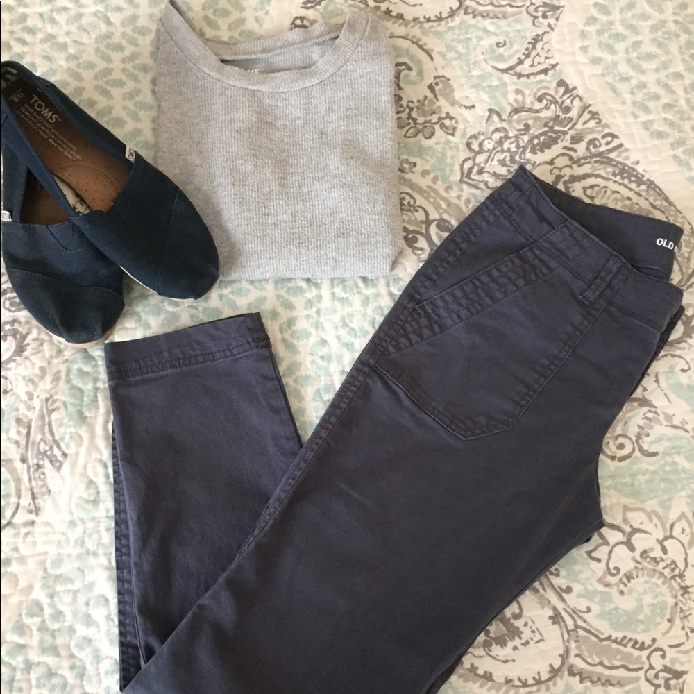 Cropped Pants